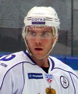 Ежов Денис Игоревич - российский спортсмен, хоккеист