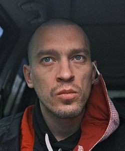 Алёхин Евгений Игоревич российский актёр, кинорежиссёр, музыкант, писатель, прозаик