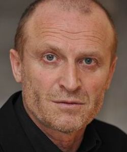 Мезенцев Александр Валентинович - российский актёр