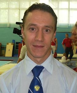 Крюков Николай Вячеславович российский гимнаст, олимпийский чемпион, спортсмен