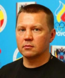 Павлюченков Дмитрий Викторович - российский боксёр, спортсмен