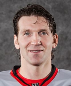 Счастливый Пётр Васильевич российский спортсмен, хоккеист