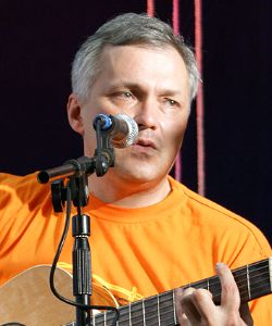 Медведев Олег Всеволодович российский гитарист, певец, поэт